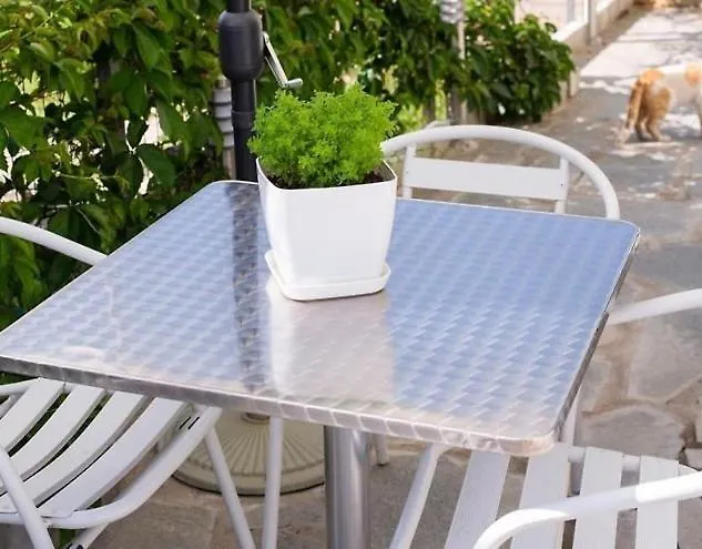 Lena 3 Hotel de apartamente