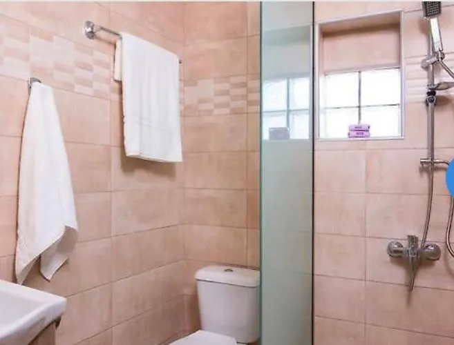 Hotel de apartamente Lena 3 3*