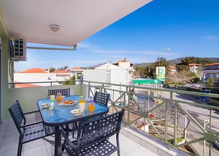 Aparthotel Lena 3 3*